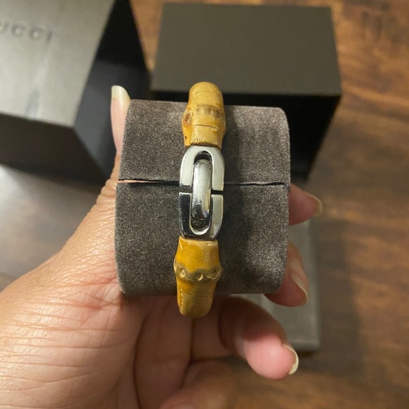 Gucci Watch - Picture 6 of 10